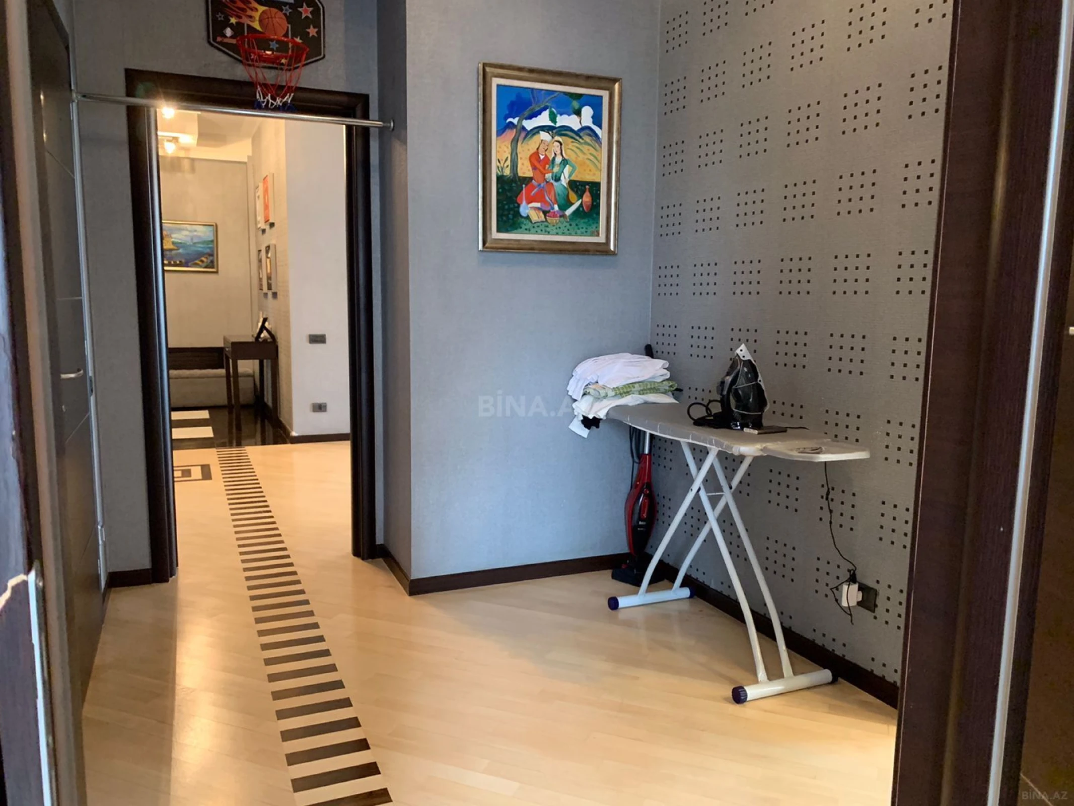 Kirayə verilir 3 otaqlı mənzil 140 m²