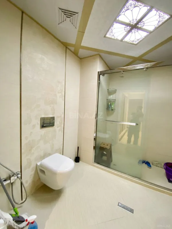 Kirayə verilir 3 otaqlı mənzil 135 m²