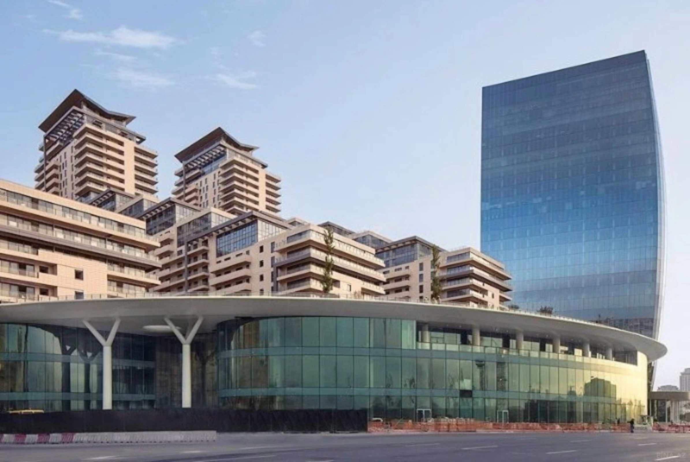 Kirayə verilir 3 otaqlı mənzil 135 m²