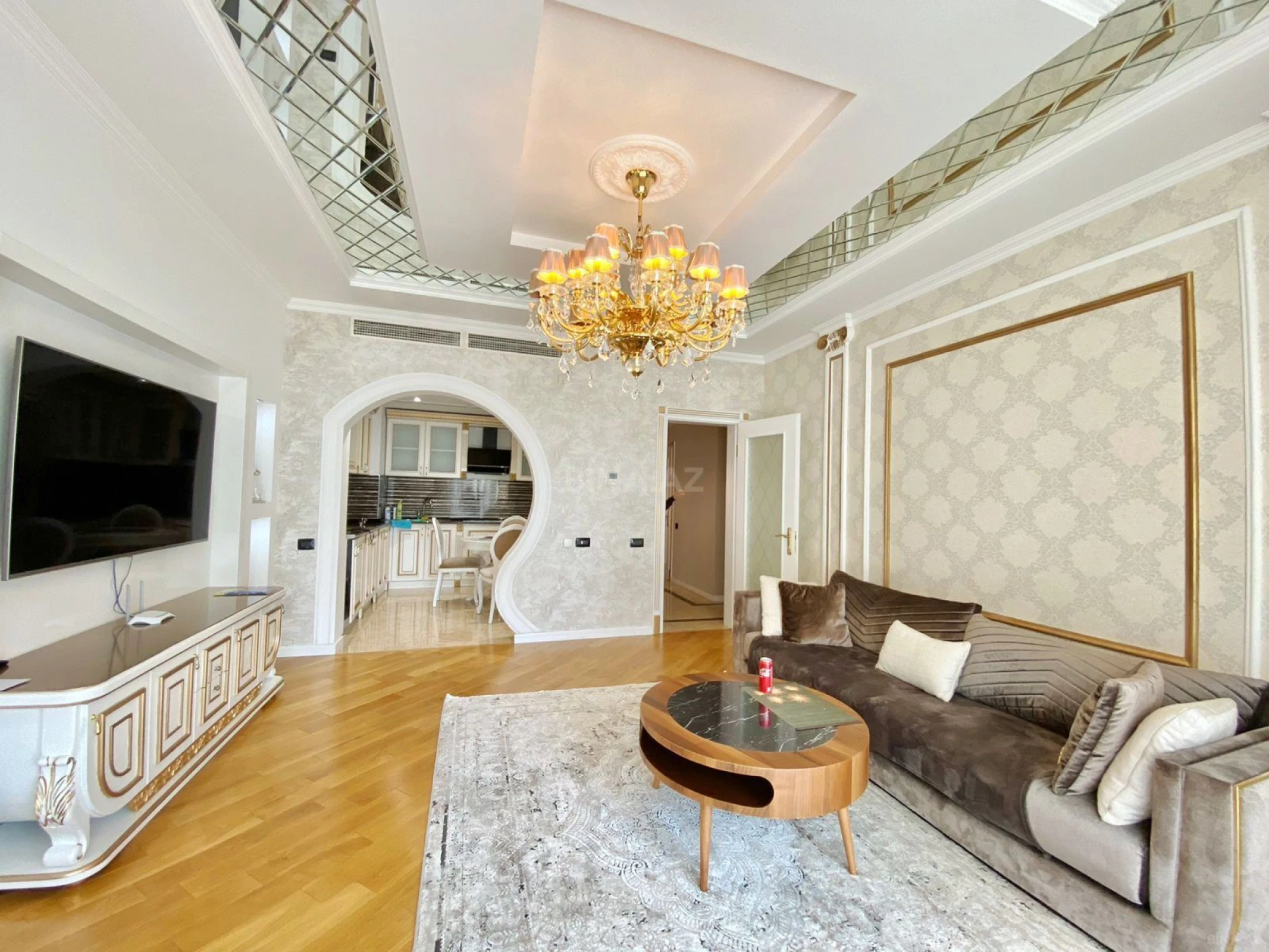 Kirayə verilir 3 otaqlı mənzil 135 m²