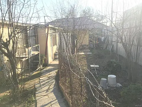 Satılır 6 otaqlı həyət evi 200 m²
