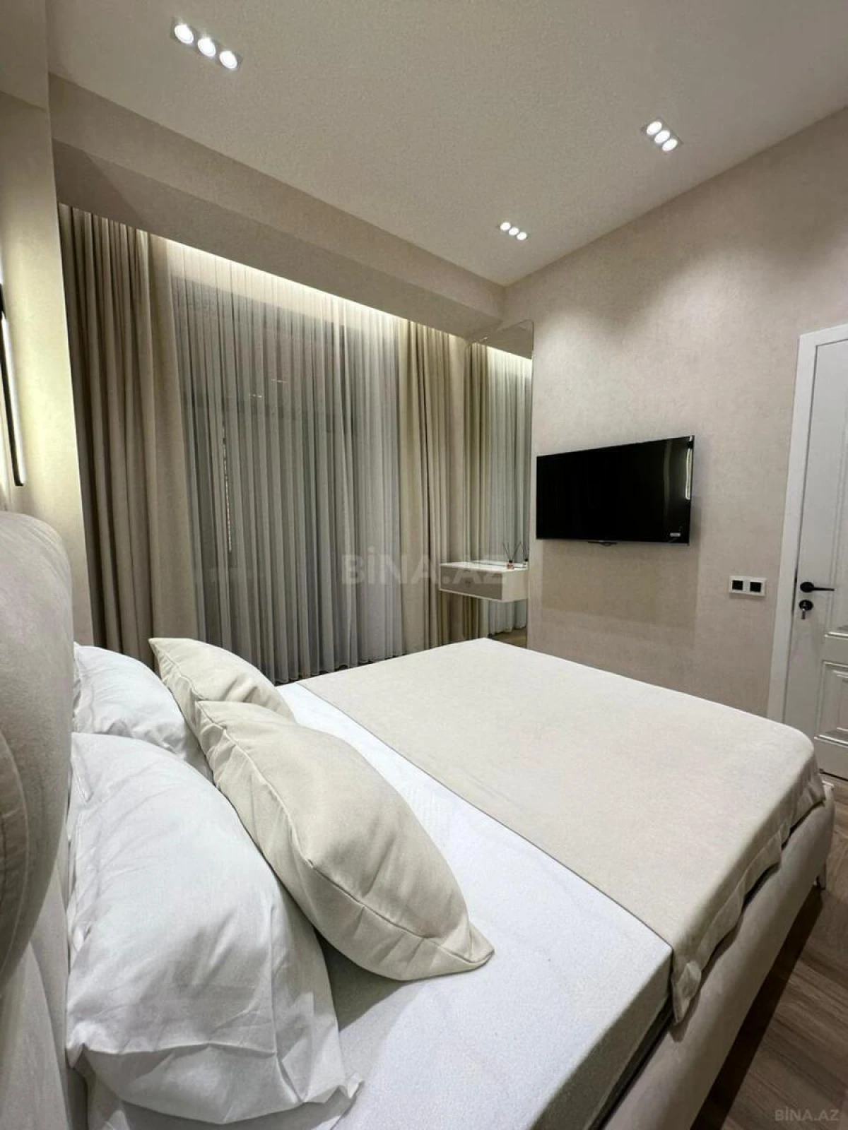 Kirayə verilir 2 otaqlı mənzil 60 m²