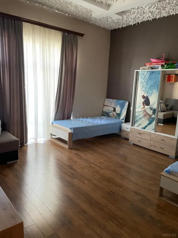 Kirayə verilir 4 otaqlı həyət evi 300 m²