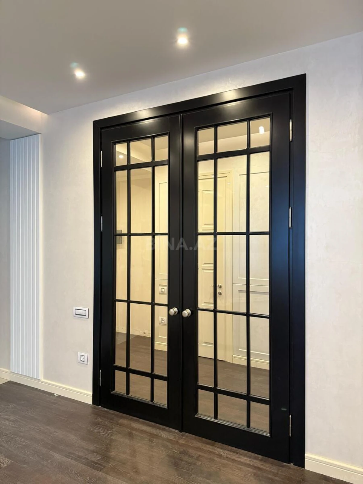 Satılır 3 otaqlı mənzil 130 m²