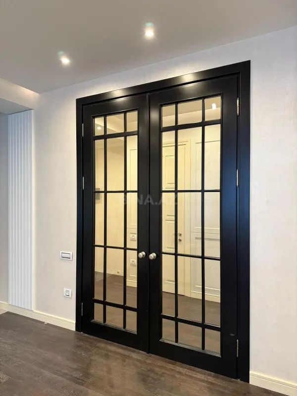 Satılır 3 otaqlı mənzil 130 m²