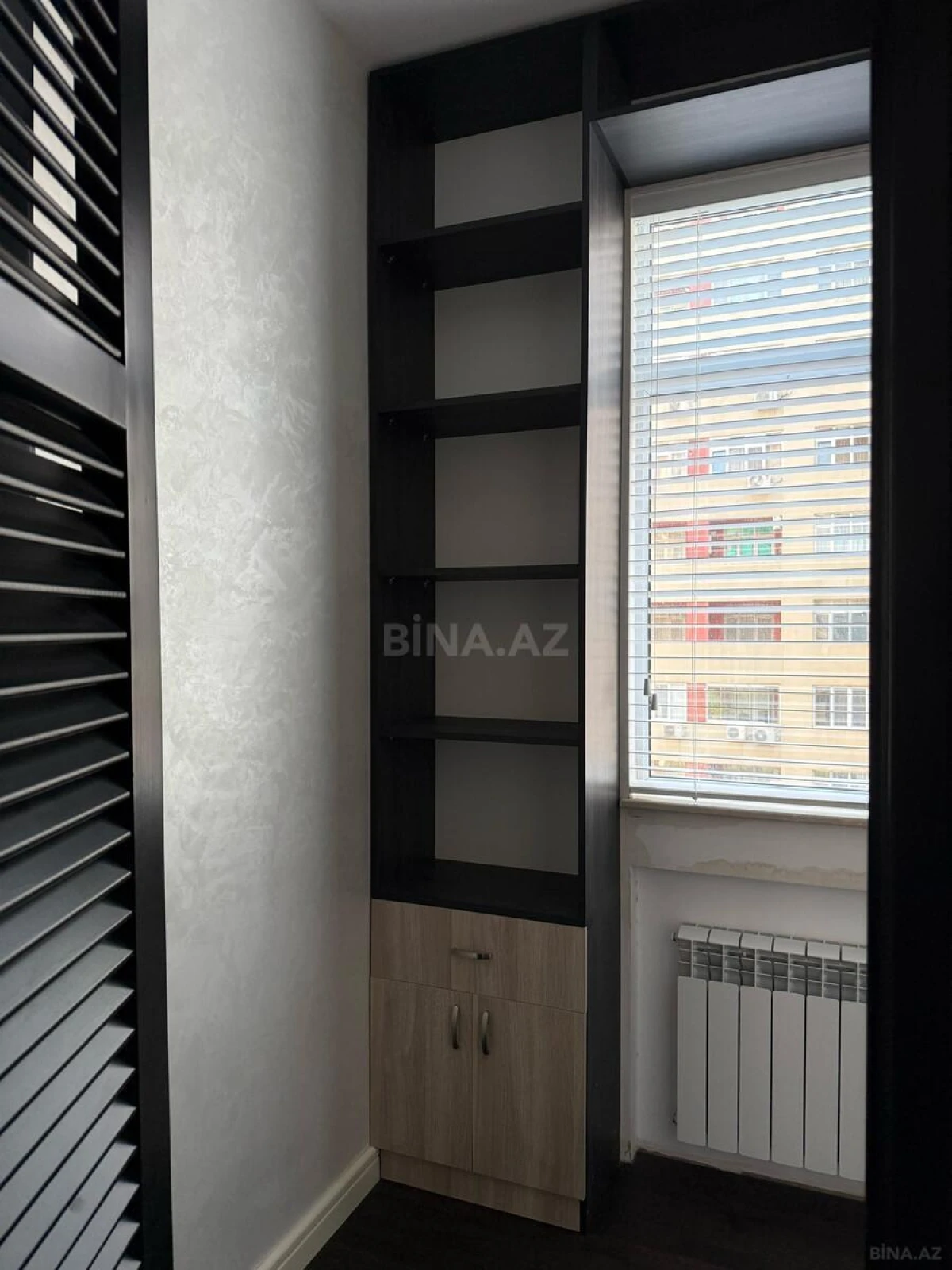 Satılır 3 otaqlı mənzil 130 m²