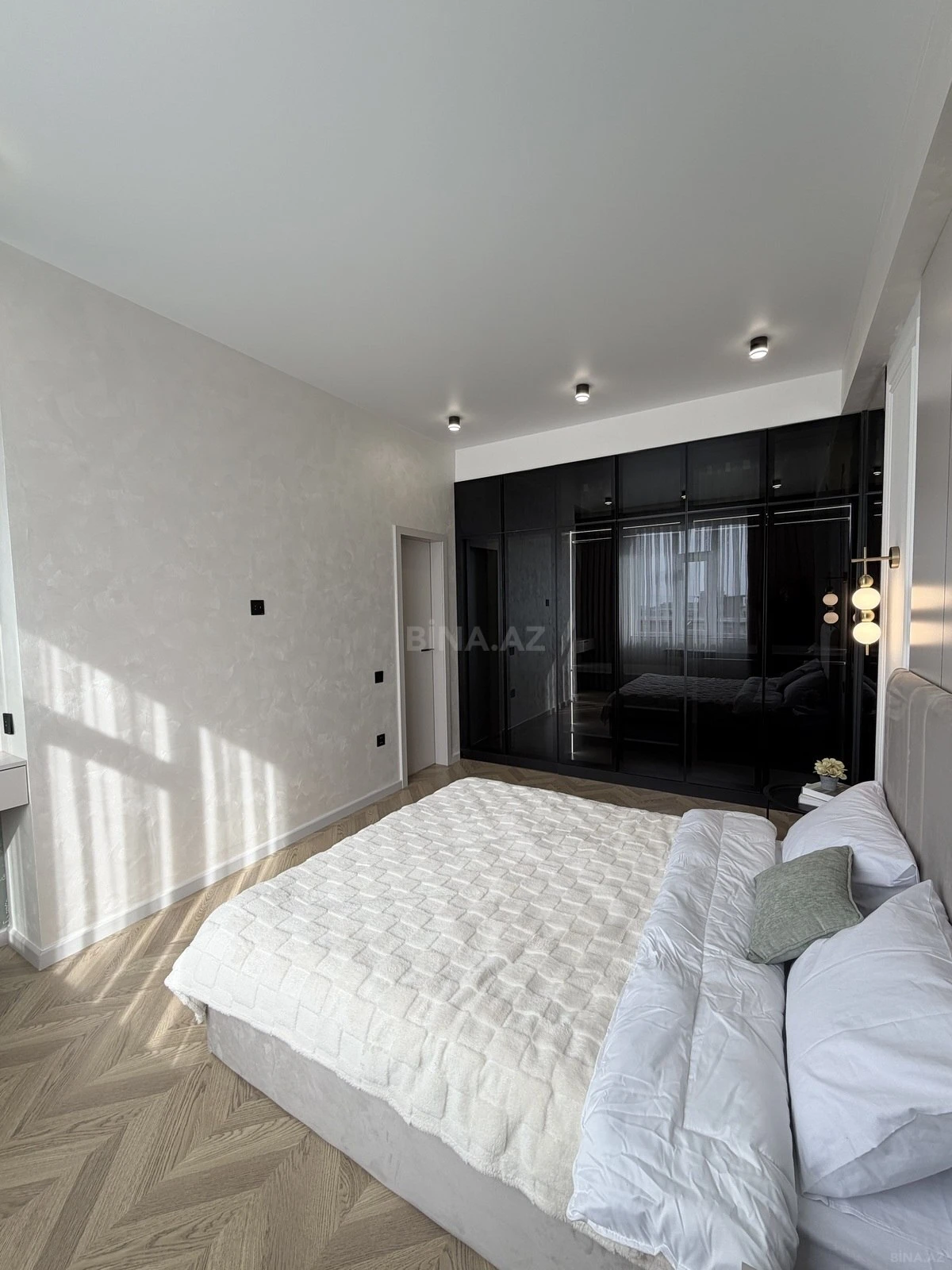 Satılır 3 otaqlı mənzil 70 m²