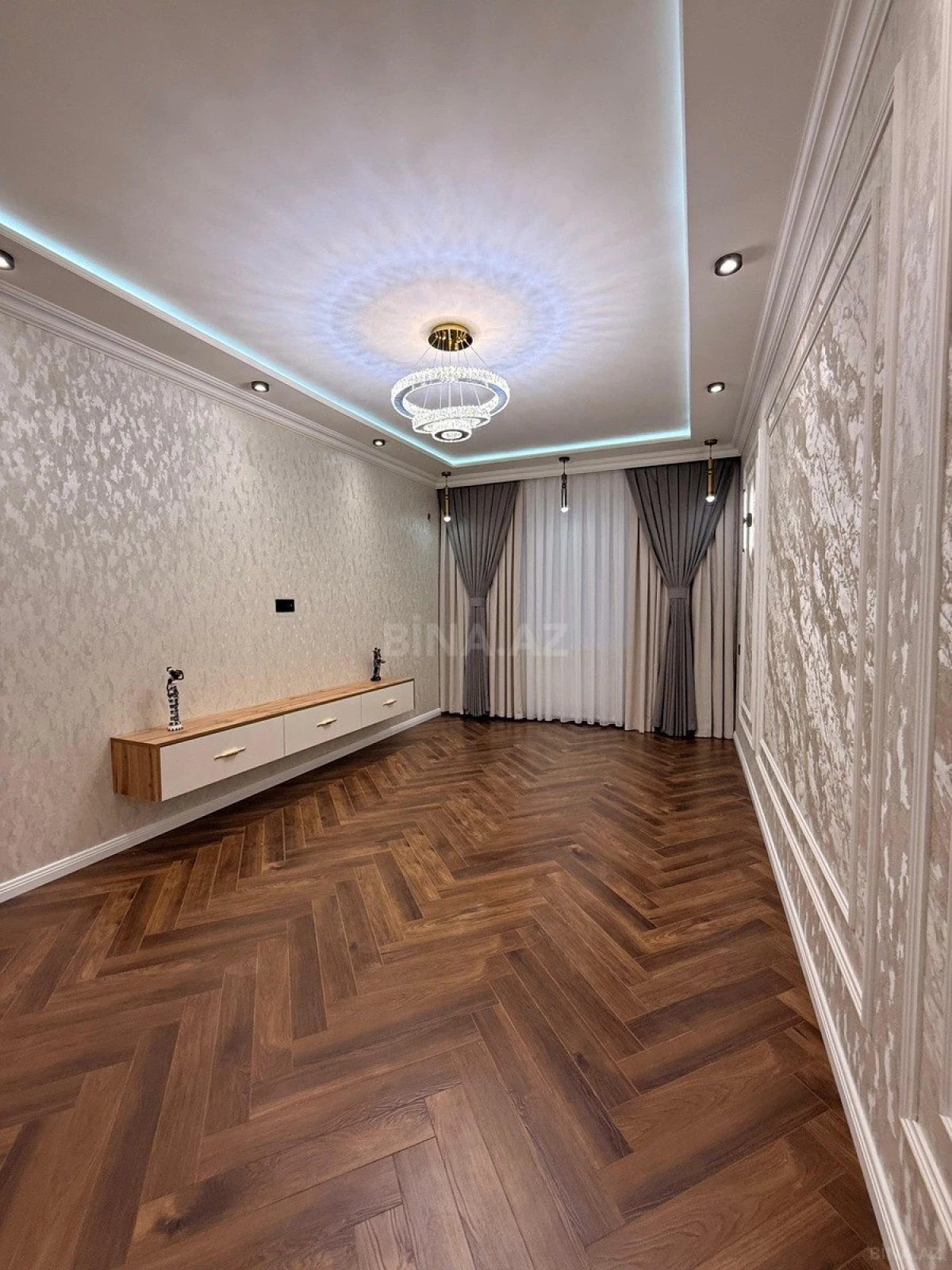 Satılır 3 otaqlı mənzil 75 m²