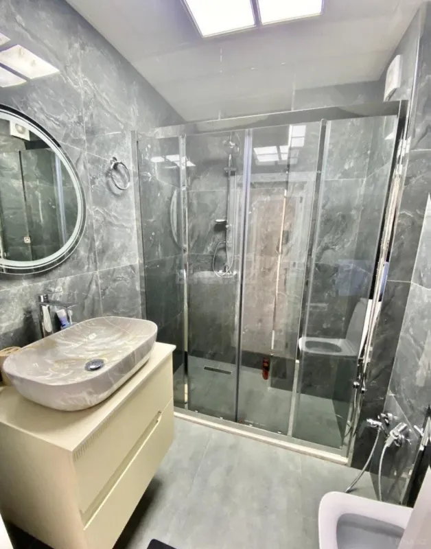 Satılır 2 otaqlı mənzil 52.9 m²