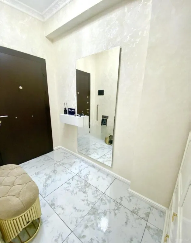 Satılır 2 otaqlı mənzil 52.9 m²