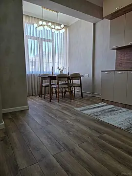 Kirayə verilir 2 otaqlı mənzil 53 m²
