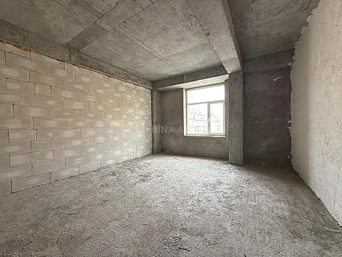 Satılır 3 otaqlı mənzil 132 m²