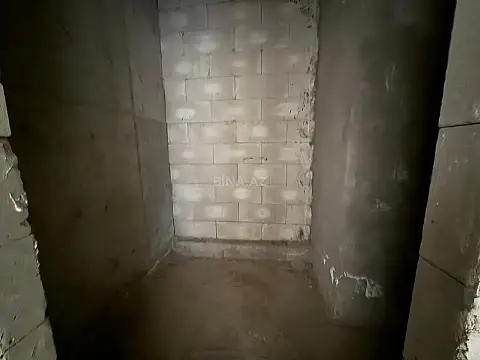 Satılır 3 otaqlı mənzil 132 m²