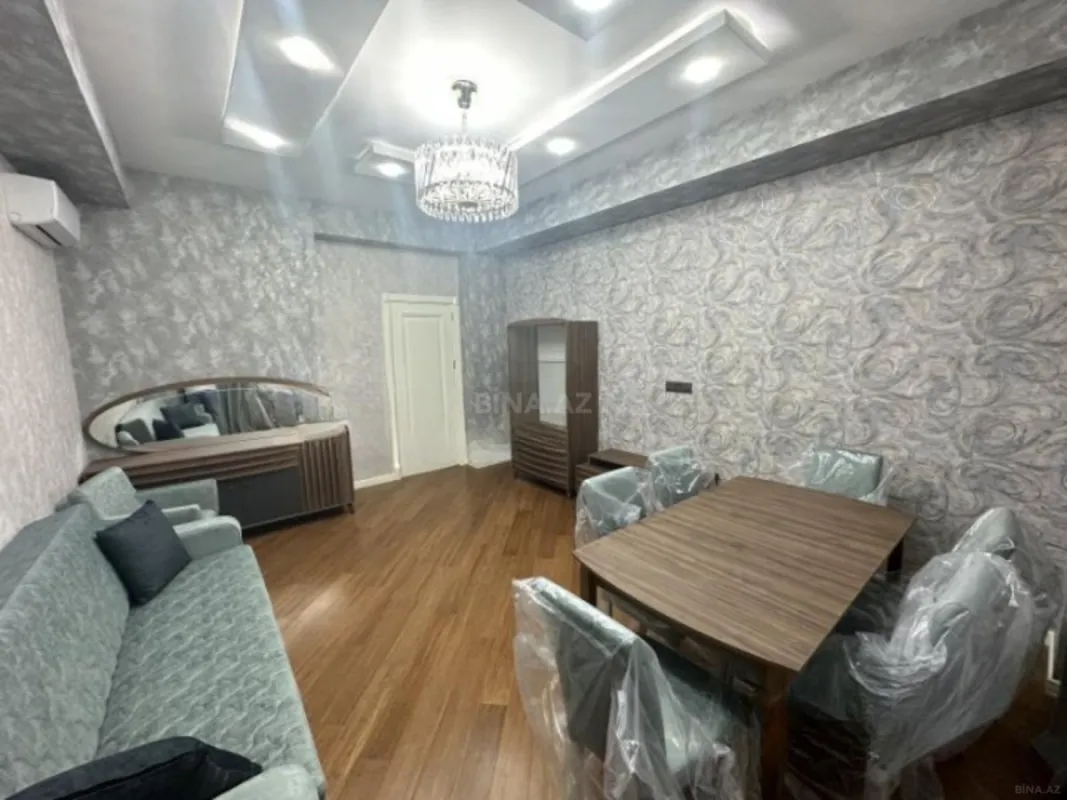 Kirayə verilir 2 otaqlı mənzil 92 m²
