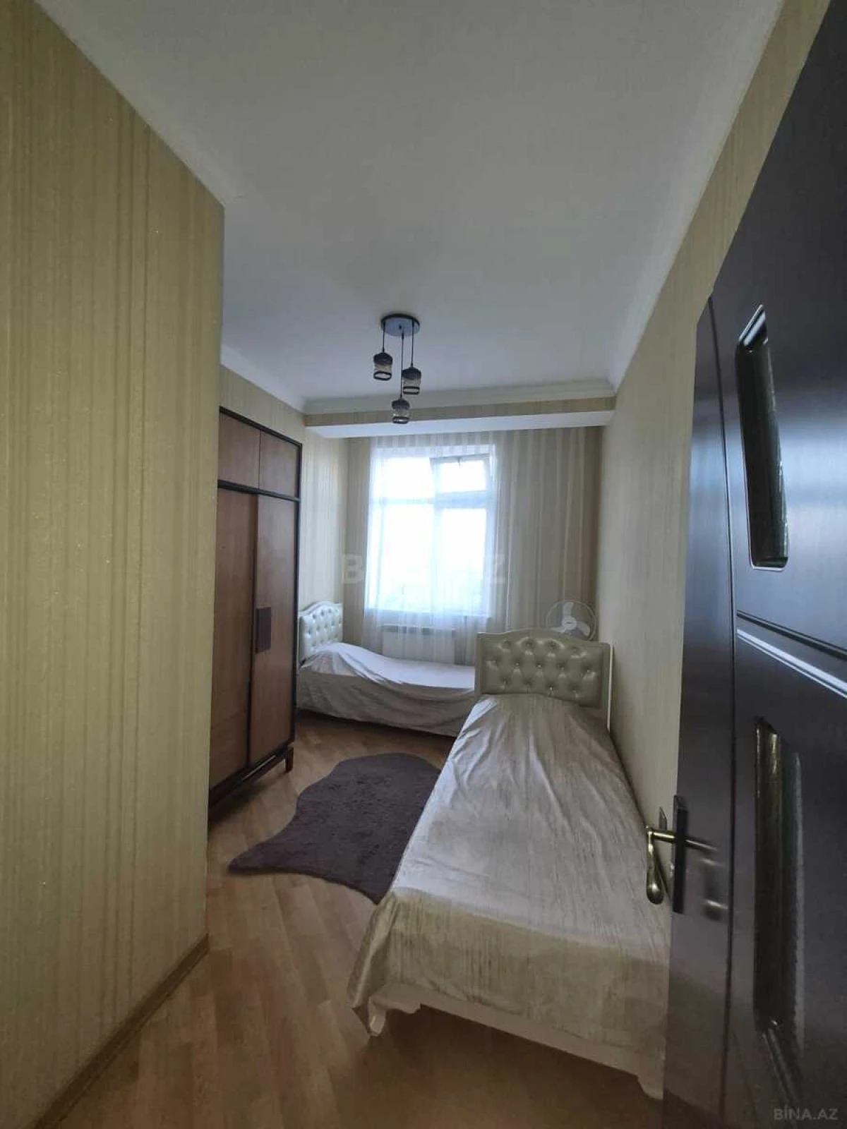 Kirayə verilir 4 otaqlı mənzil 130 m²
