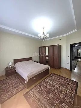 Kirayə verilir 4 otaqlı mənzil 130 m²