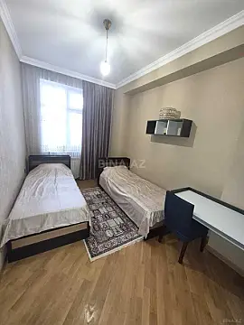 Kirayə verilir 4 otaqlı mənzil 130 m²