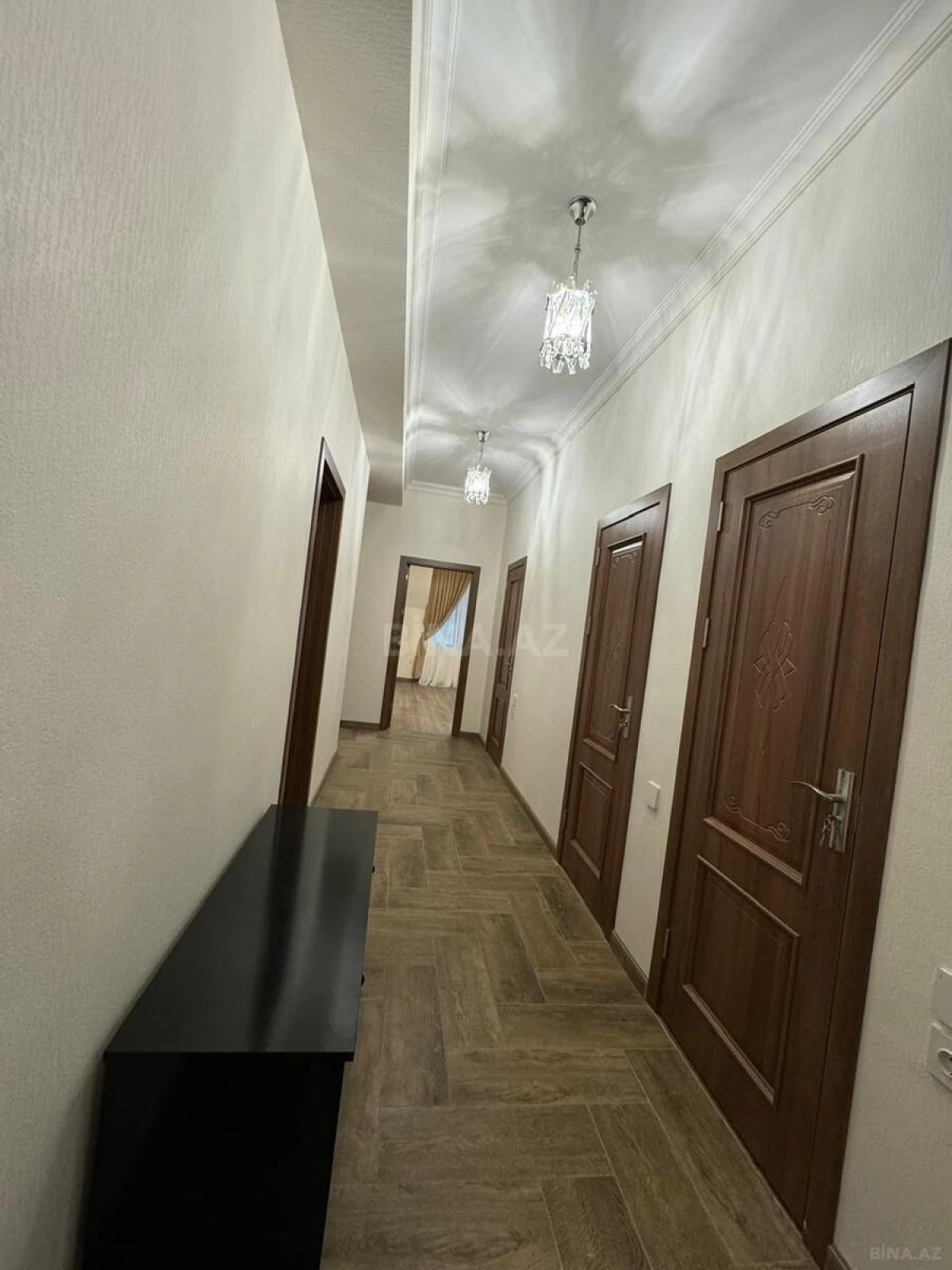 Satılır 3 otaqlı mənzil 125 m²