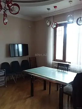 Satılır 6 otaqlı həyət evi 300 m²