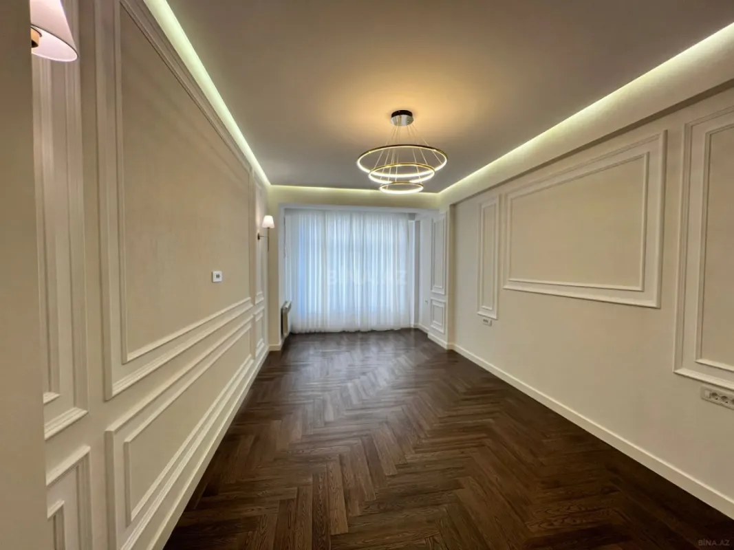 Satılır 3 otaqlı mənzil 123 m²