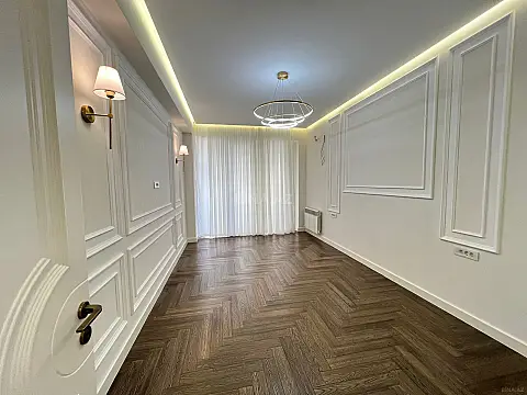 Satılır 3 otaqlı mənzil 123 m²