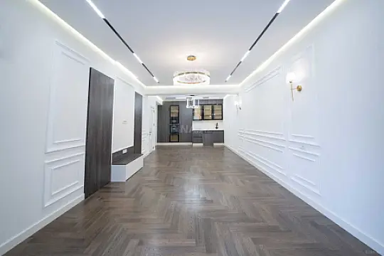 Satılır 3 otaqlı mənzil 123 m²