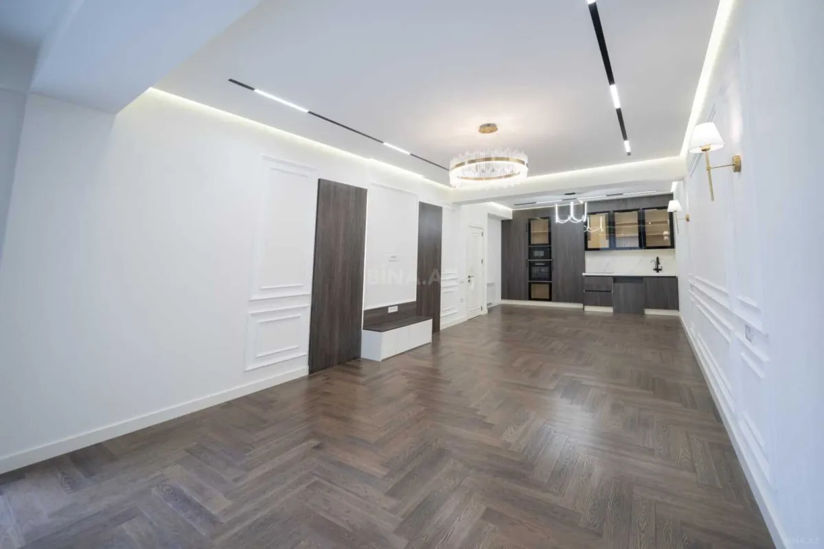 Satılır 3 otaqlı mənzil 123 m²