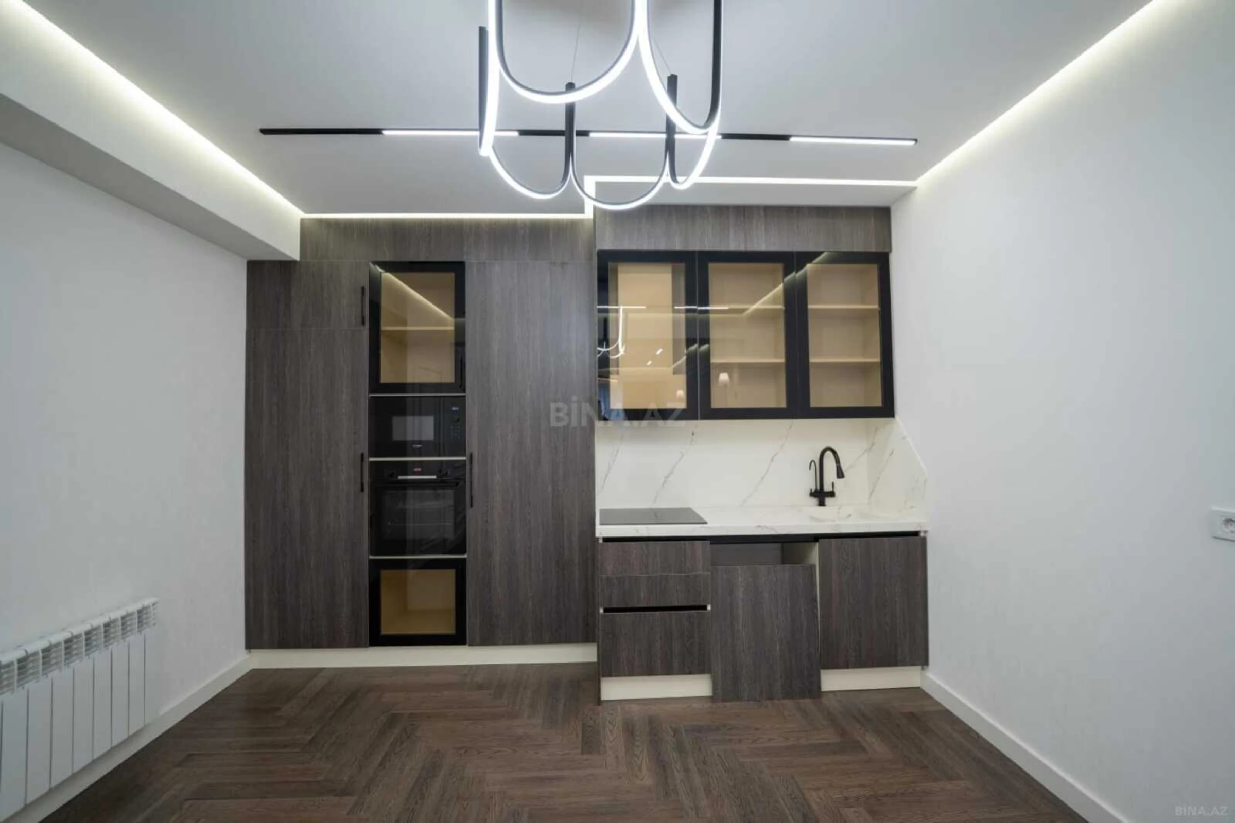 Satılır 3 otaqlı mənzil 123 m²
