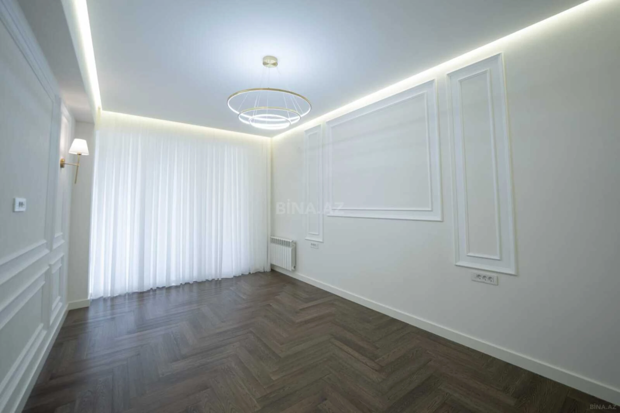 Satılır 3 otaqlı mənzil 123 m²