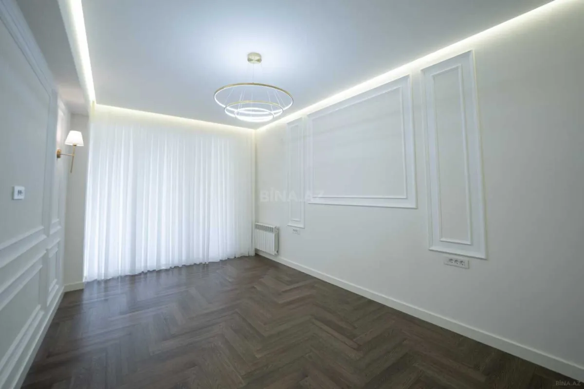 Satılır 3 otaqlı mənzil 123 m²