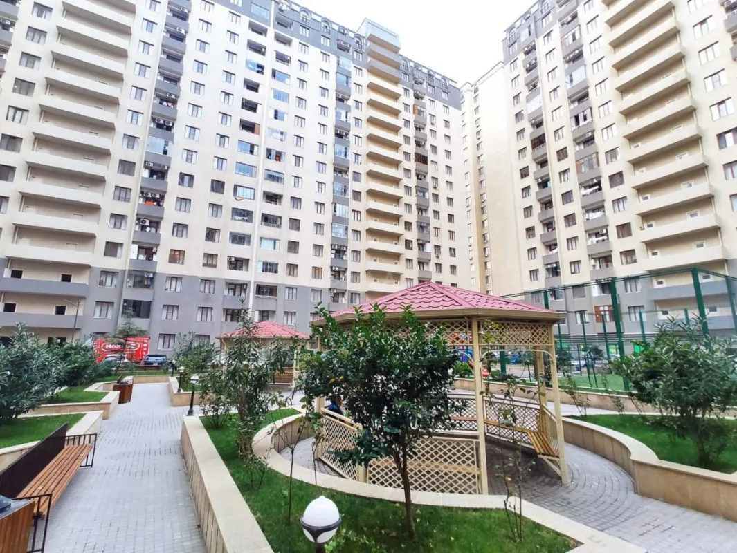 Kirayə verilir 2 otaqlı mənzil 60 m²