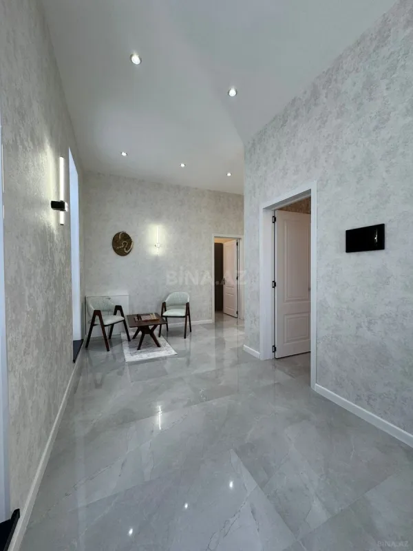 Satılır 4 otaqlı həyət evi 270 m²