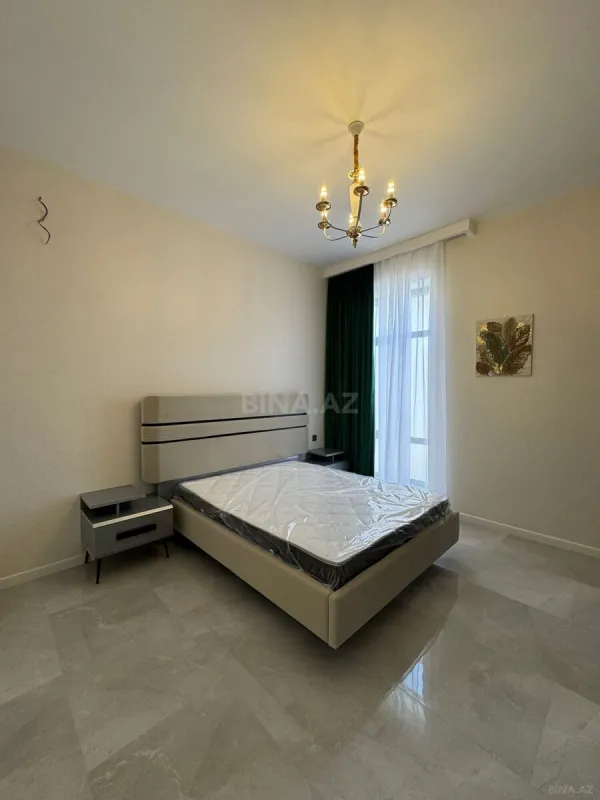 Satılır 4 otaqlı həyət evi 270 m²