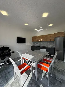 Satılır 4 otaqlı həyət evi 270 m²