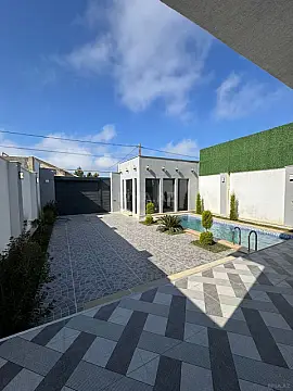 Satılır 4 otaqlı həyət evi 270 m²