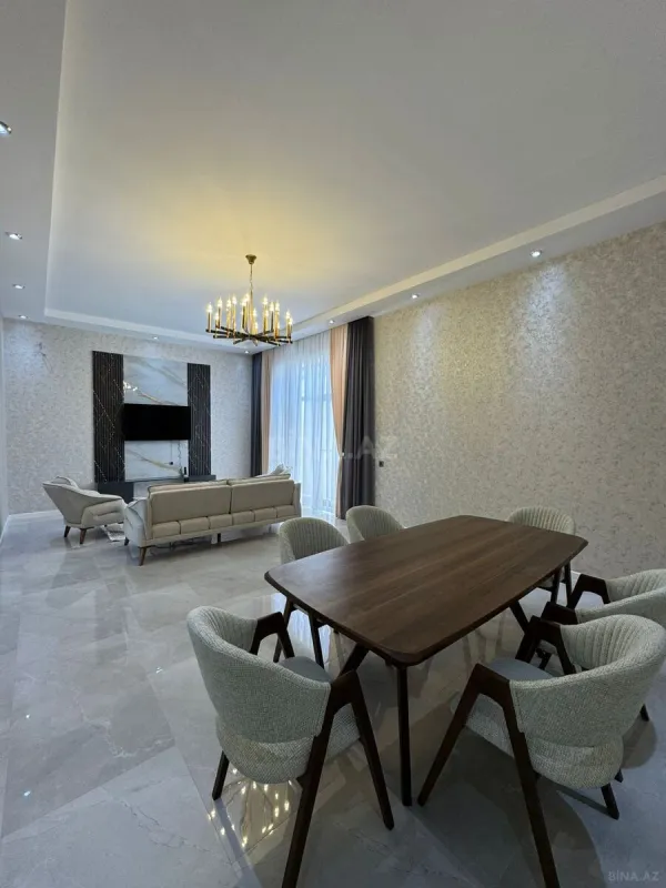 Satılır 4 otaqlı həyət evi 270 m²
