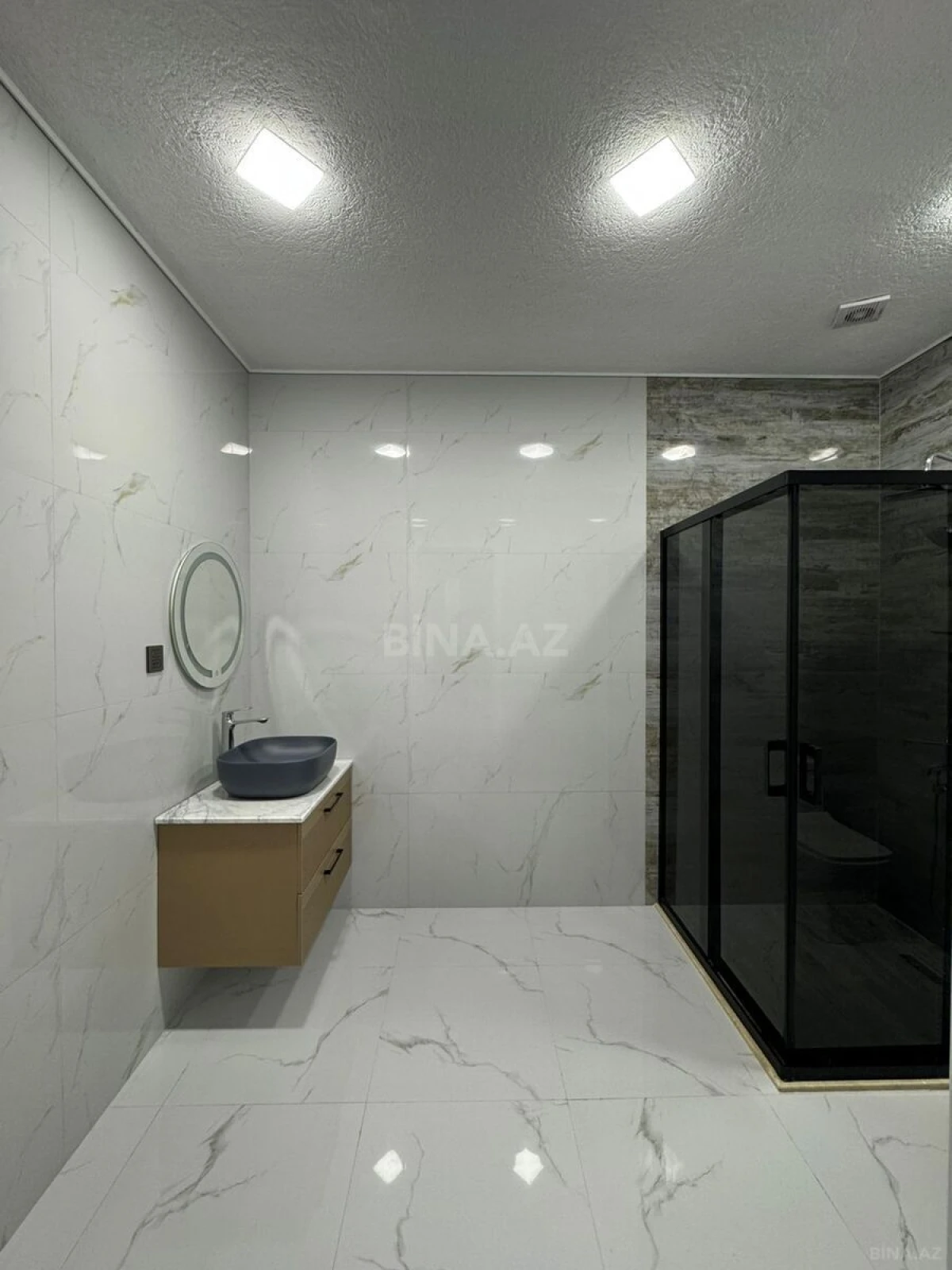 Satılır 4 otaqlı həyət evi 270 m²