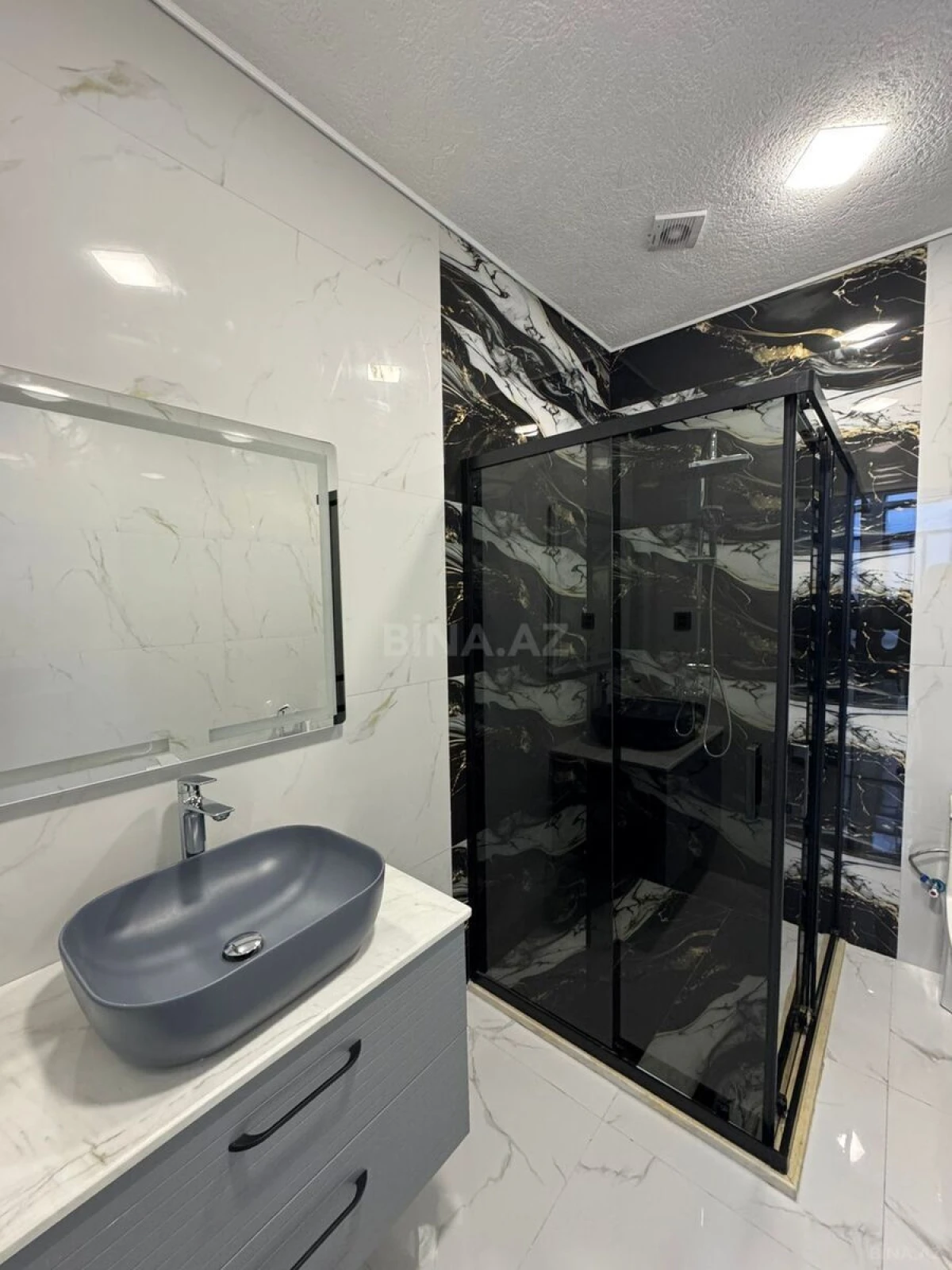 Satılır 4 otaqlı həyət evi 270 m²