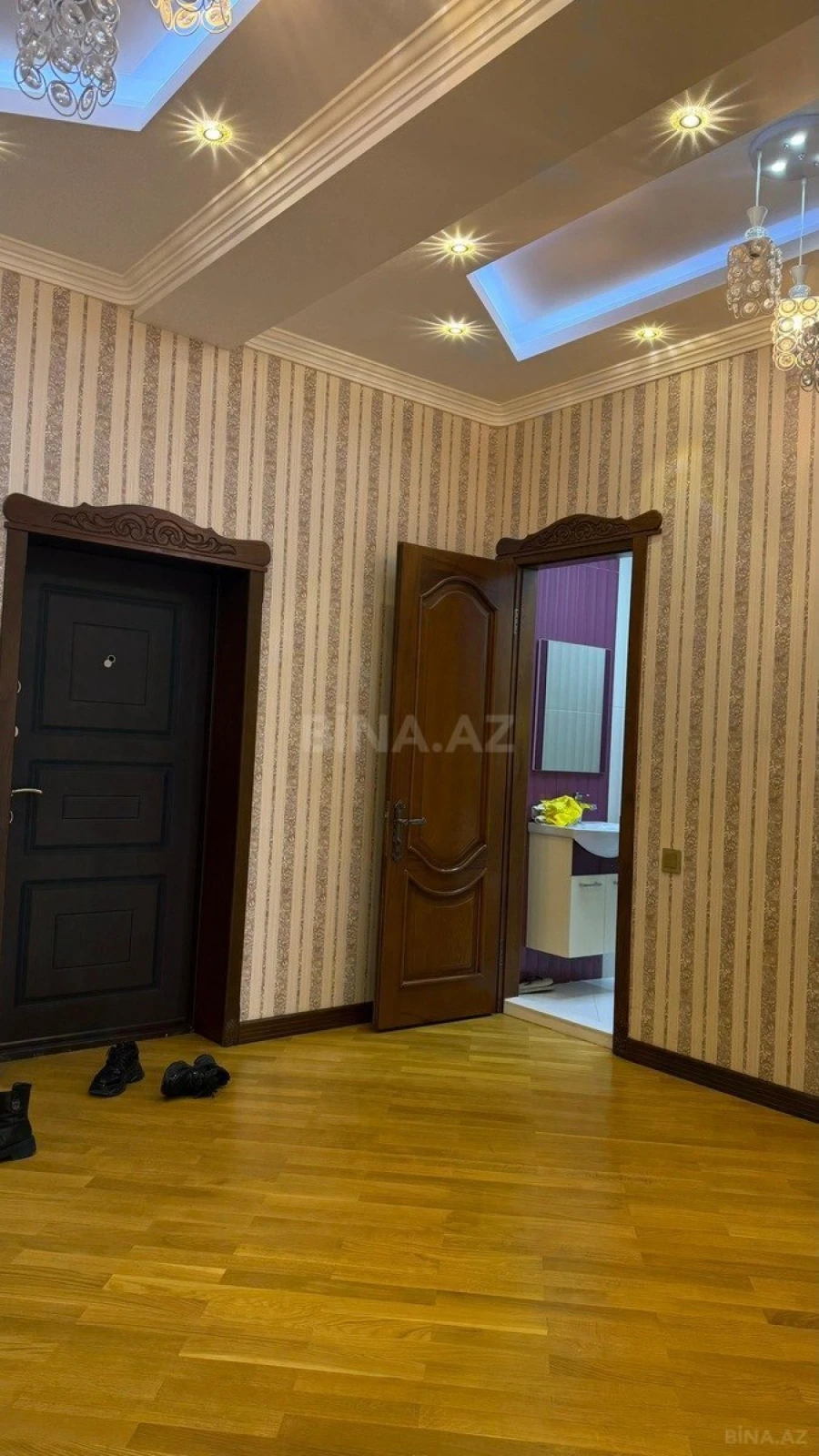 Kirayə verilir 2 otaqlı mənzil 110 m²