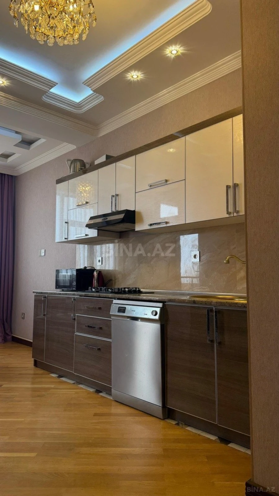 Kirayə verilir 2 otaqlı mənzil 110 m²