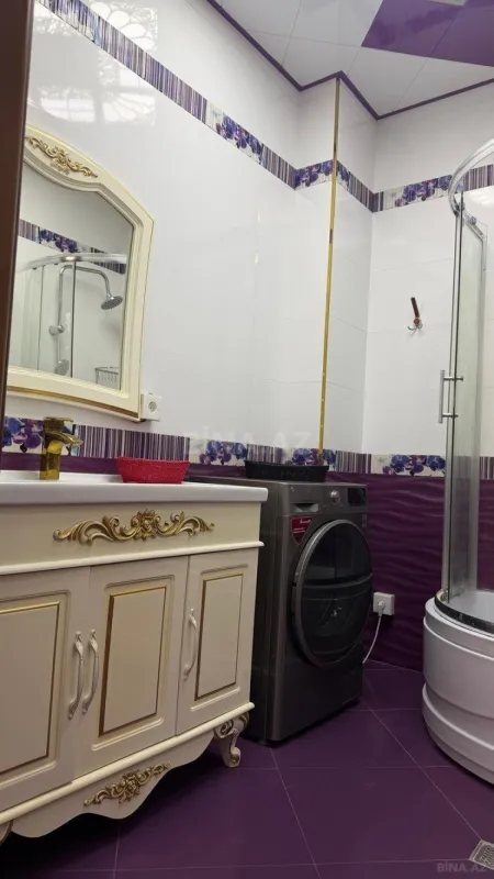 Kirayə verilir 2 otaqlı mənzil 110 m²