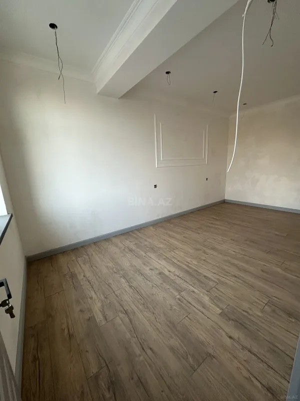 Satılır 3 otaqlı mənzil 104 m²