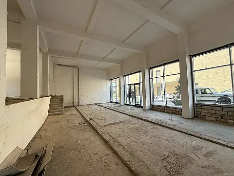 Kirayə verilir obyekt 280 m²