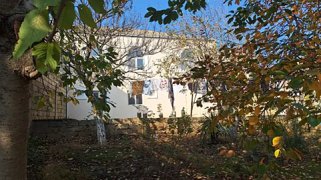 Satılır 9 otaqlı həyət evi 220 m² — Bakı, Badamdar 9 otaq 220.00 m²