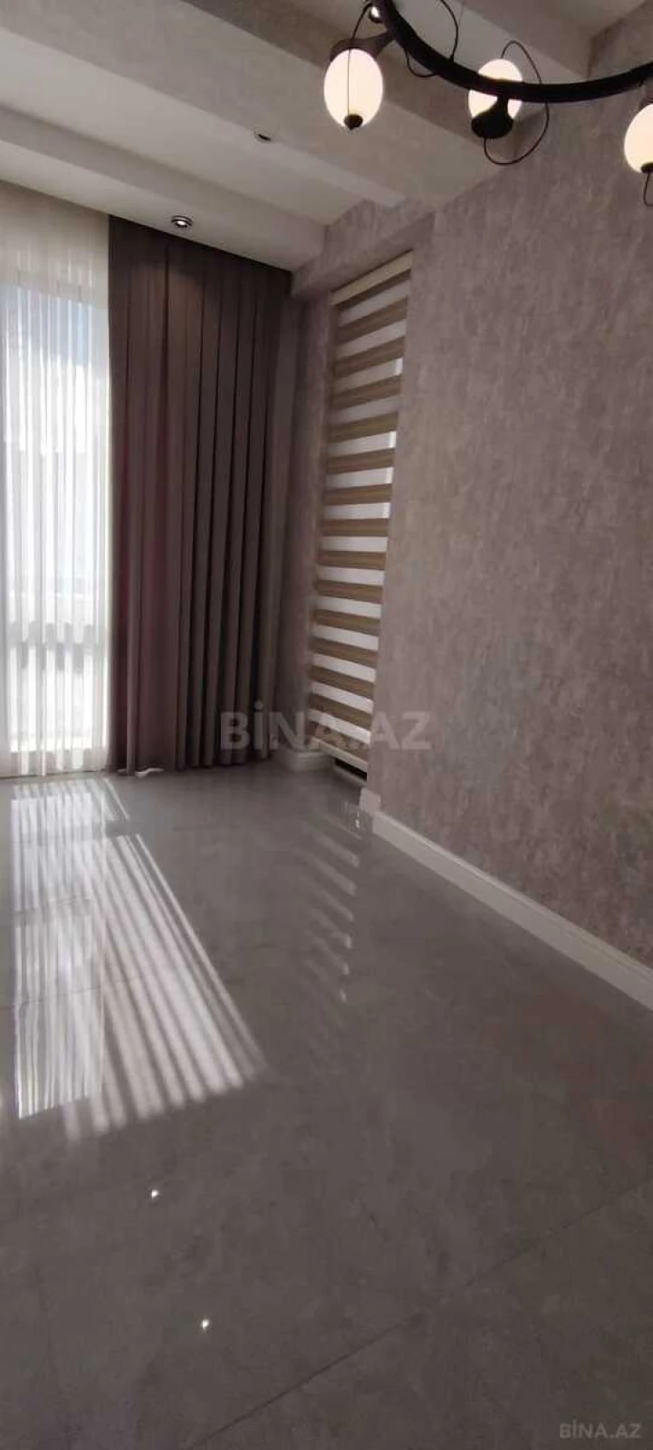 Kirayə verilir 2 otaqlı mənzil 90 m²