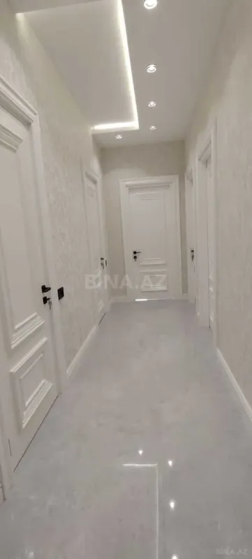 Kirayə verilir 2 otaqlı mənzil 90 m²