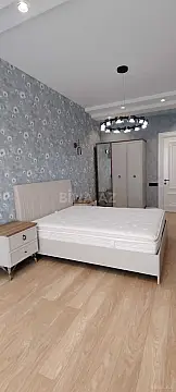 Kirayə verilir 2 otaqlı mənzil 90 m²