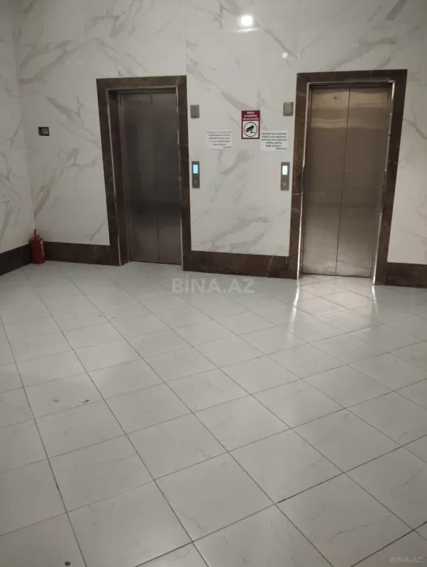 Satılır 3 otaqlı mənzil 105 m²