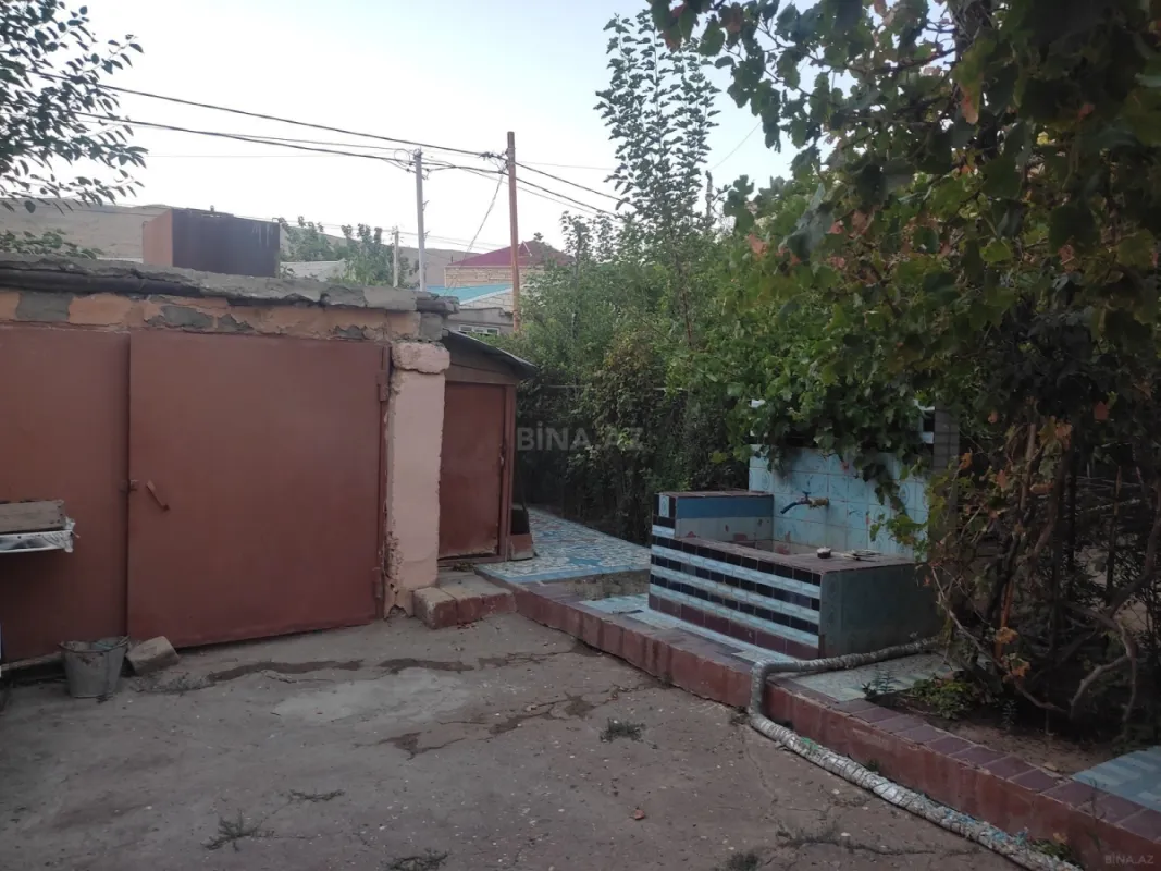 Satılır 5 otaqlı həyət evi 207 m²