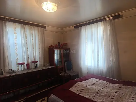 Satılır 5 otaqlı həyət evi 207 m²